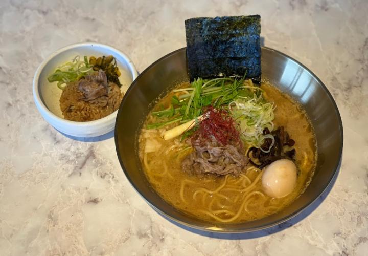 Okinawa FunPASS-牛骨琉球ラーメン(MARUMARO)