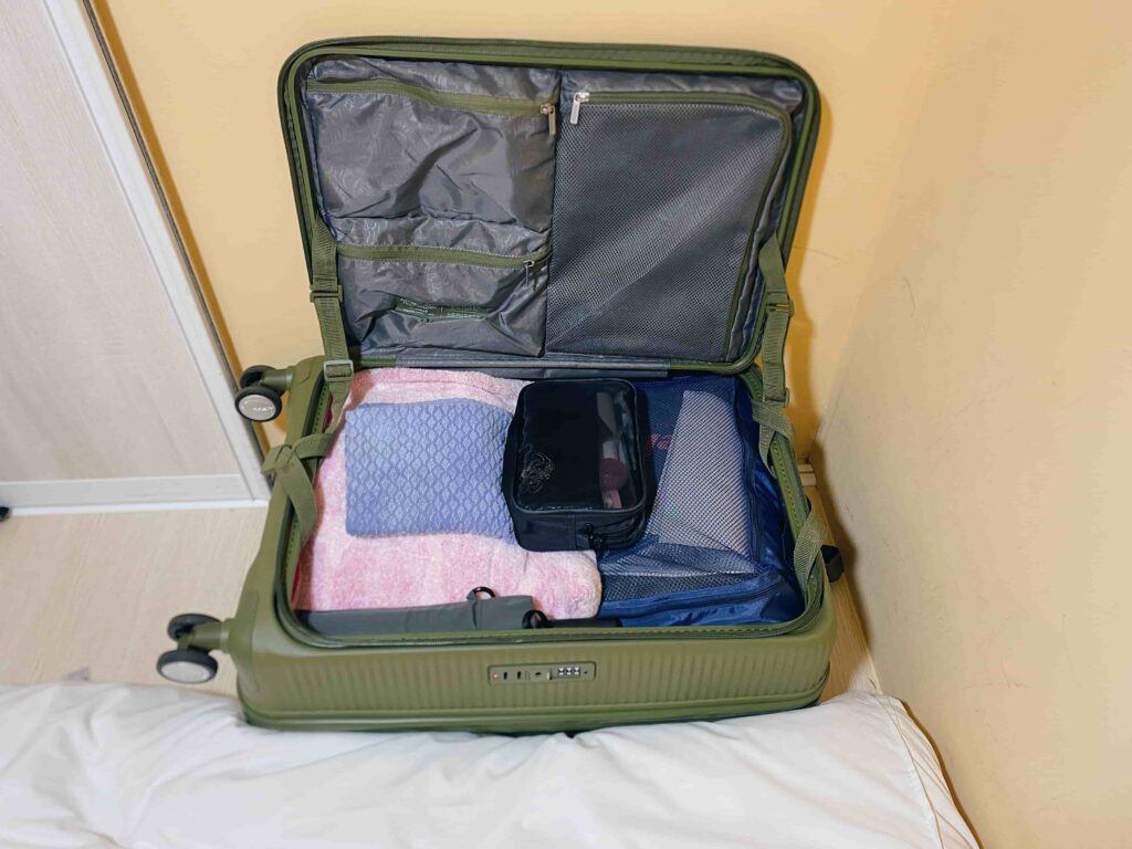 American Tourister Curio 24吋行李箱開箱評價